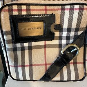 COPY - Burberry cross body/handbag
